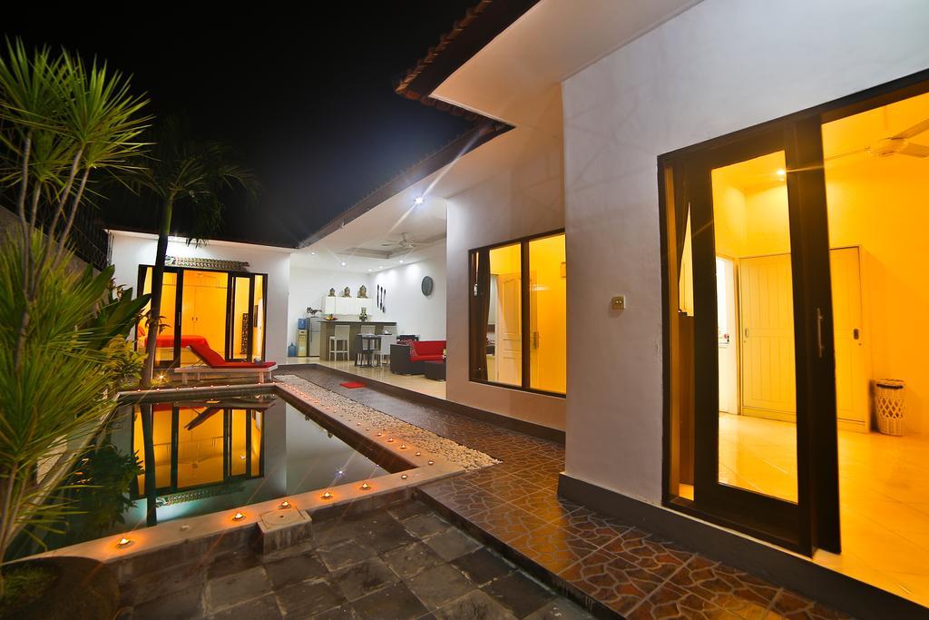 Bali Cinta Villa Seminyak  Exterior photo